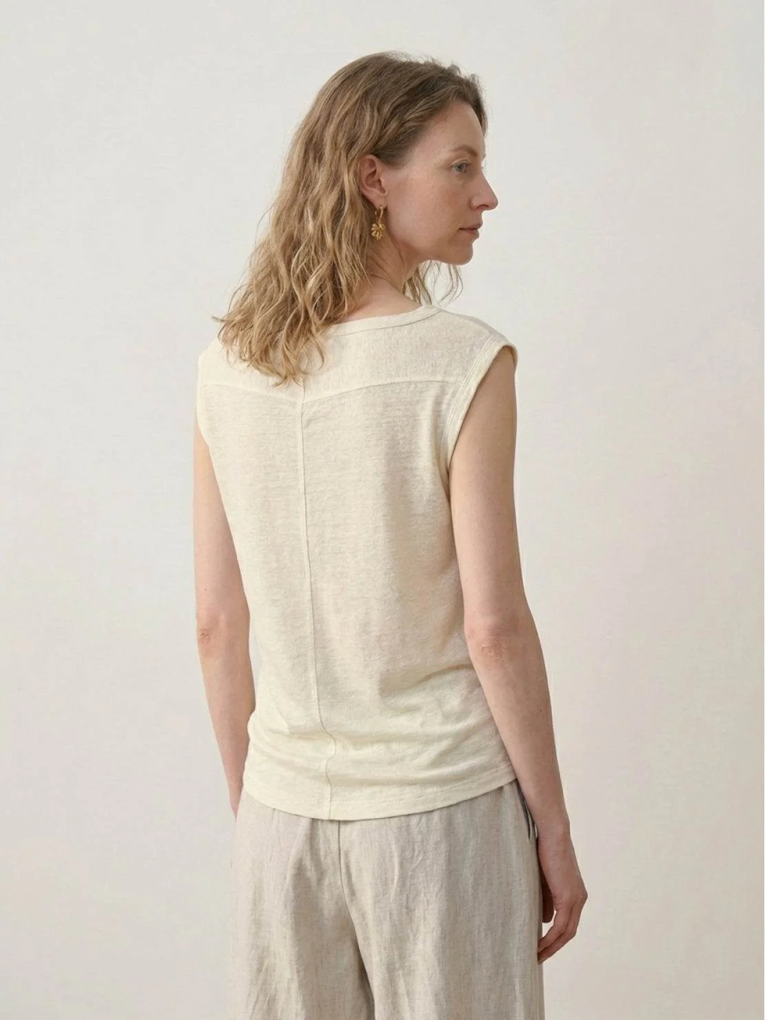100% Linen Wide Neck Vest - Image 3