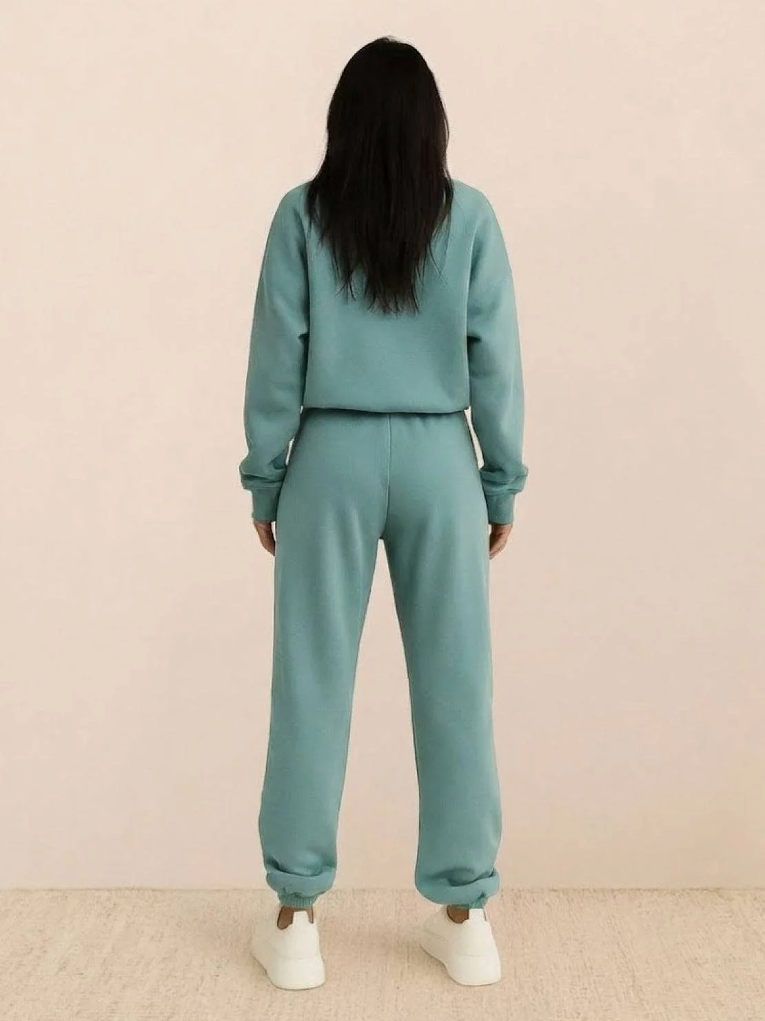 Athleisure at its Finest: Cotton-Blended Two-Piece Tracksuit - Image 10