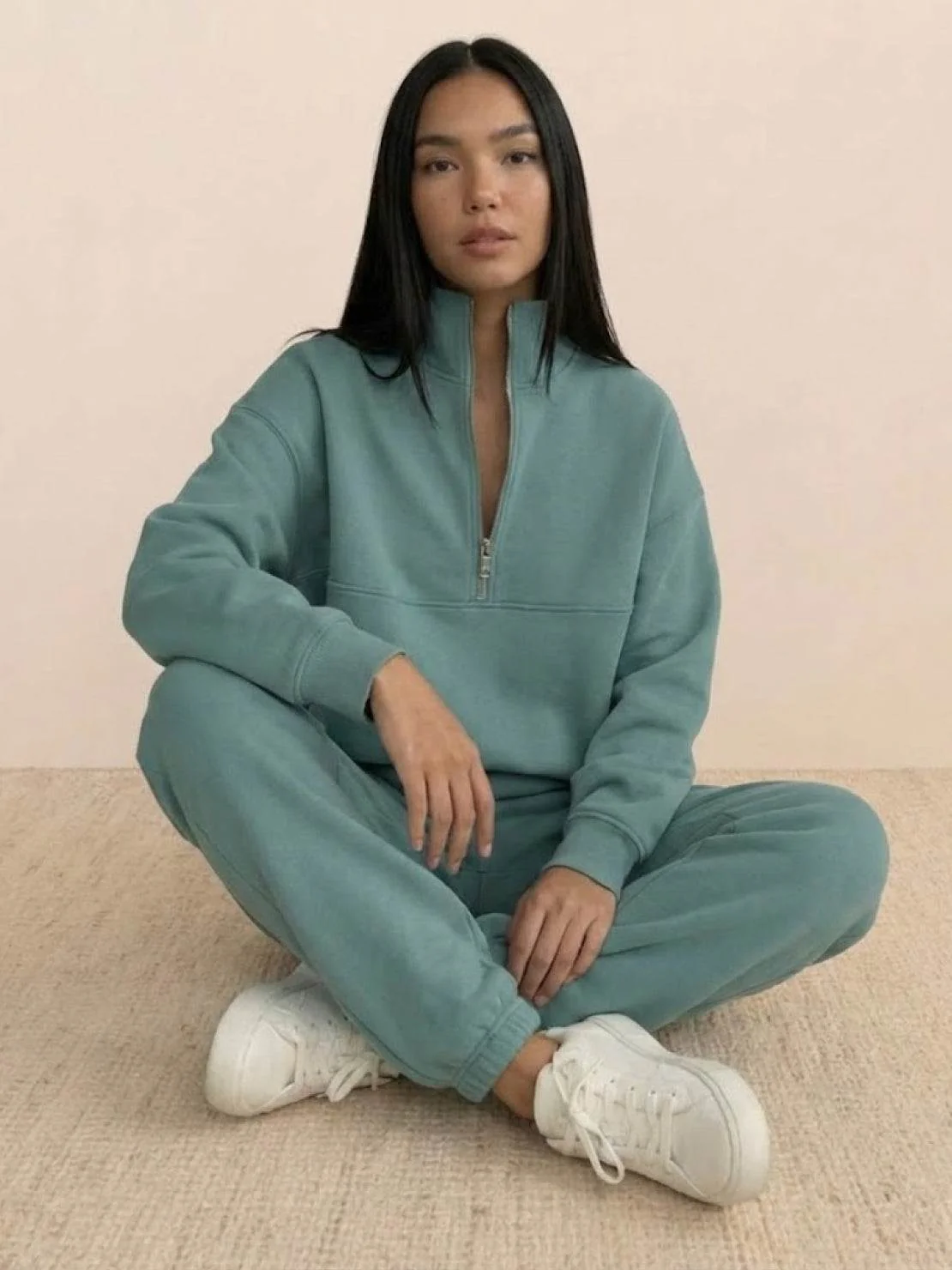 Athleisure at its Finest: Cotton-Blended Two-Piece Tracksuit - Image 11