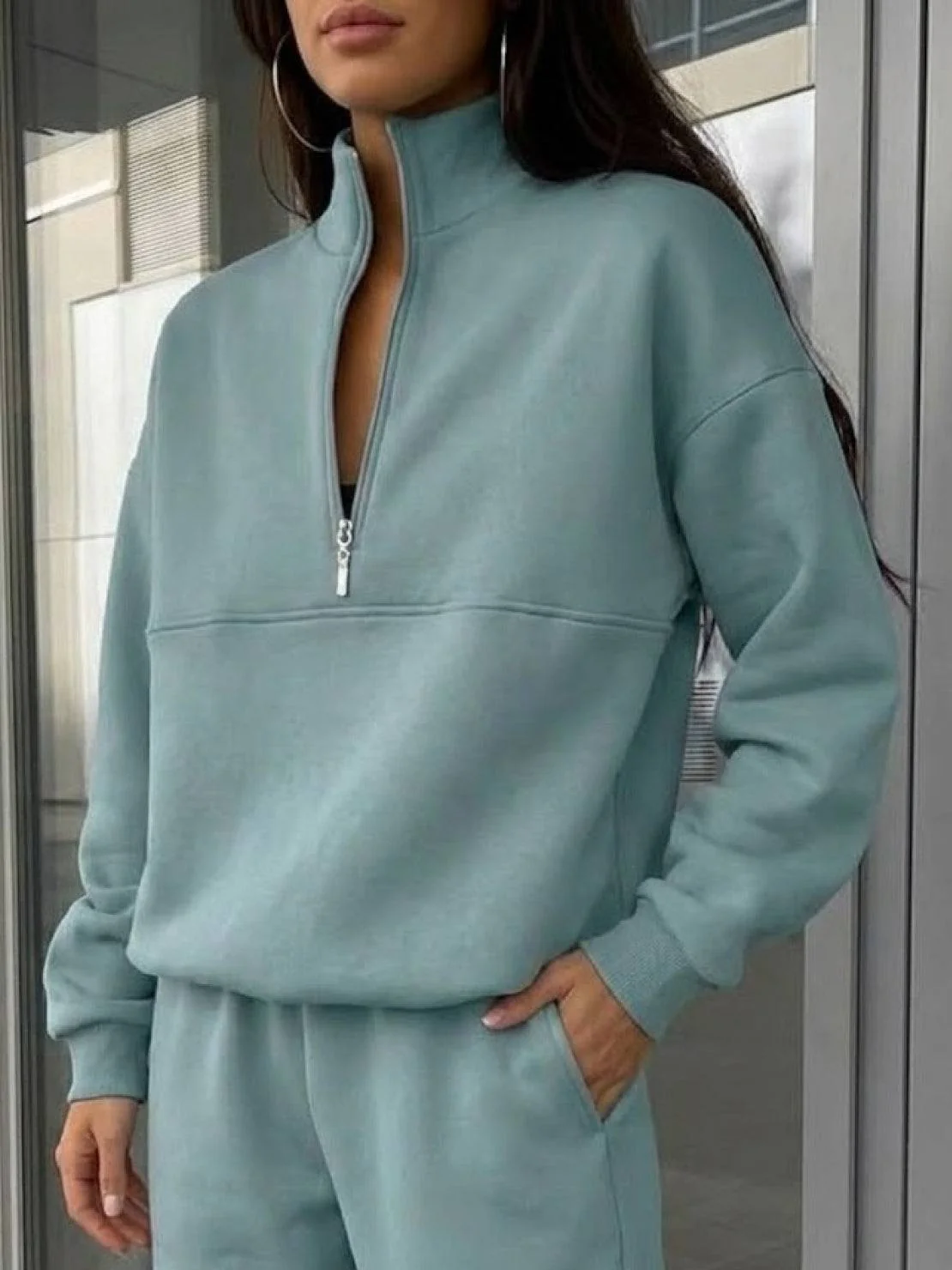 Athleisure at its Finest: Cotton-Blended Two-Piece Tracksuit - Image 12