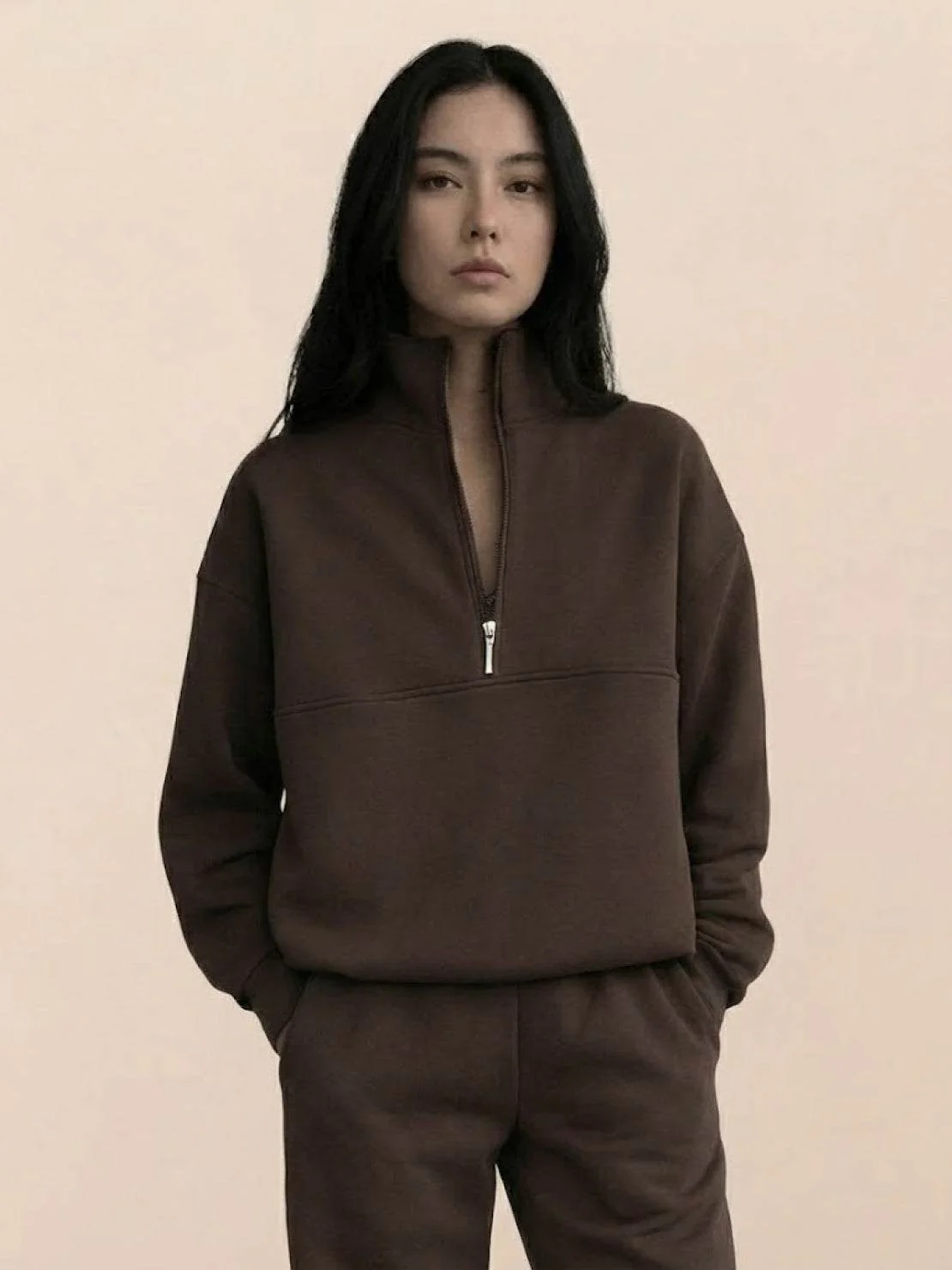 Athleisure at its Finest: Cotton-Blended Two-Piece Tracksuit - Image 15