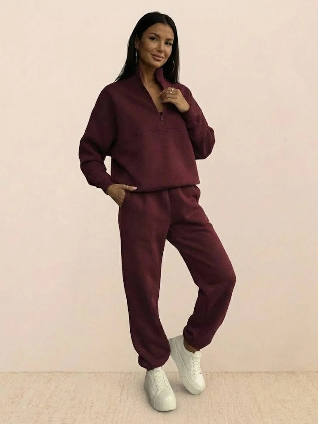 Athleisure at its Finest: Cotton-Blended Two-Piece Tracksuit - Image 19