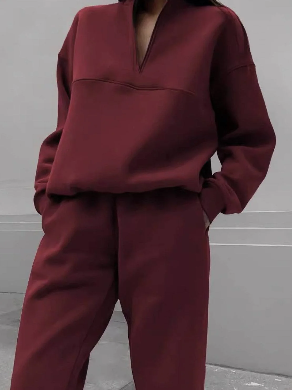 Athleisure at its Finest: Cotton-Blended Two-Piece Tracksuit - Image 24