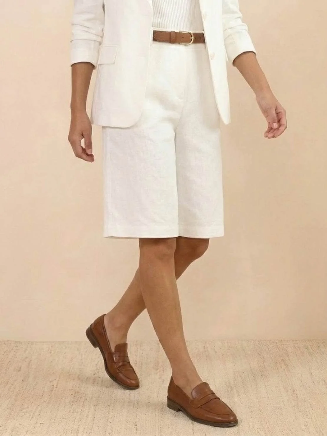 Blazer and High-Waisted Shorts Two-Piece Set - Image 5