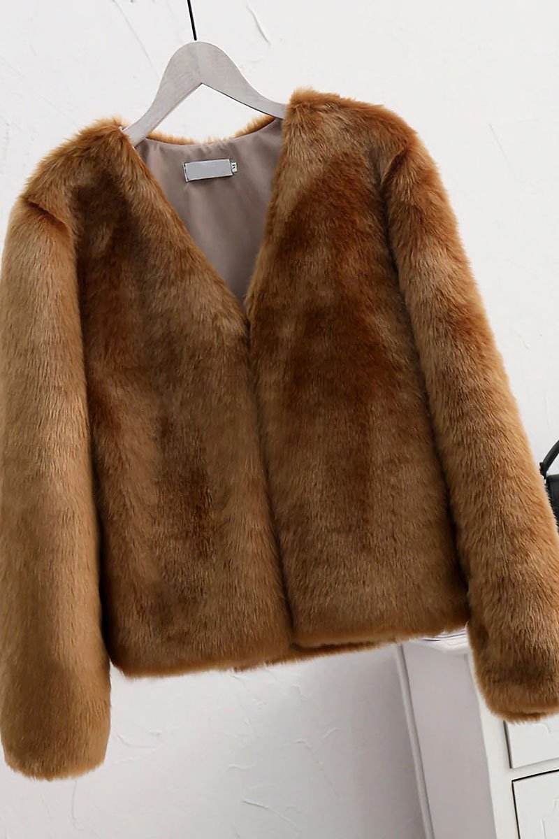 Bold Faux Fur Luxe Jacket - Image 15