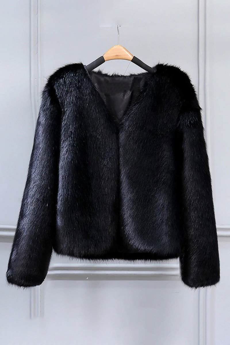 Bold Faux Fur Luxe Jacket - Image 3