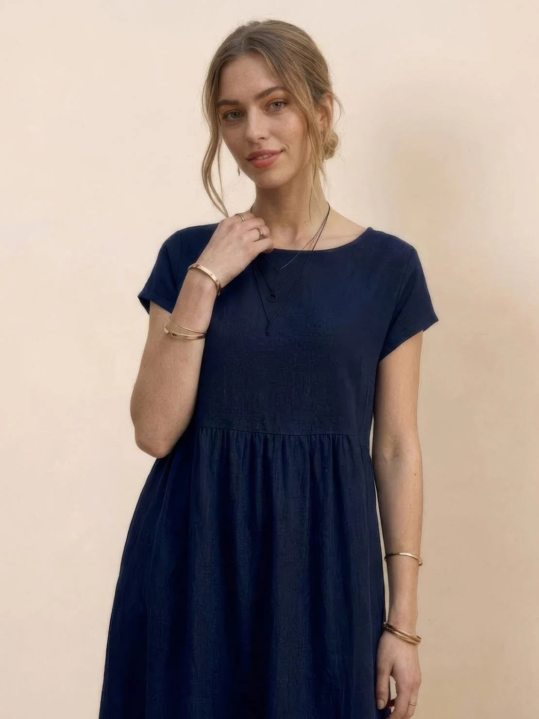 Capped-sleeve, Voluminous Pleated Midi Dress - Image 17
