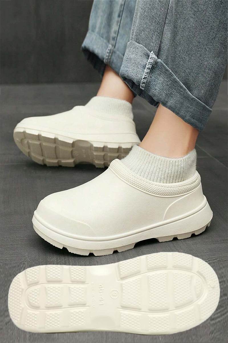 Fleece-Lined Comfort Clogs - Image 4