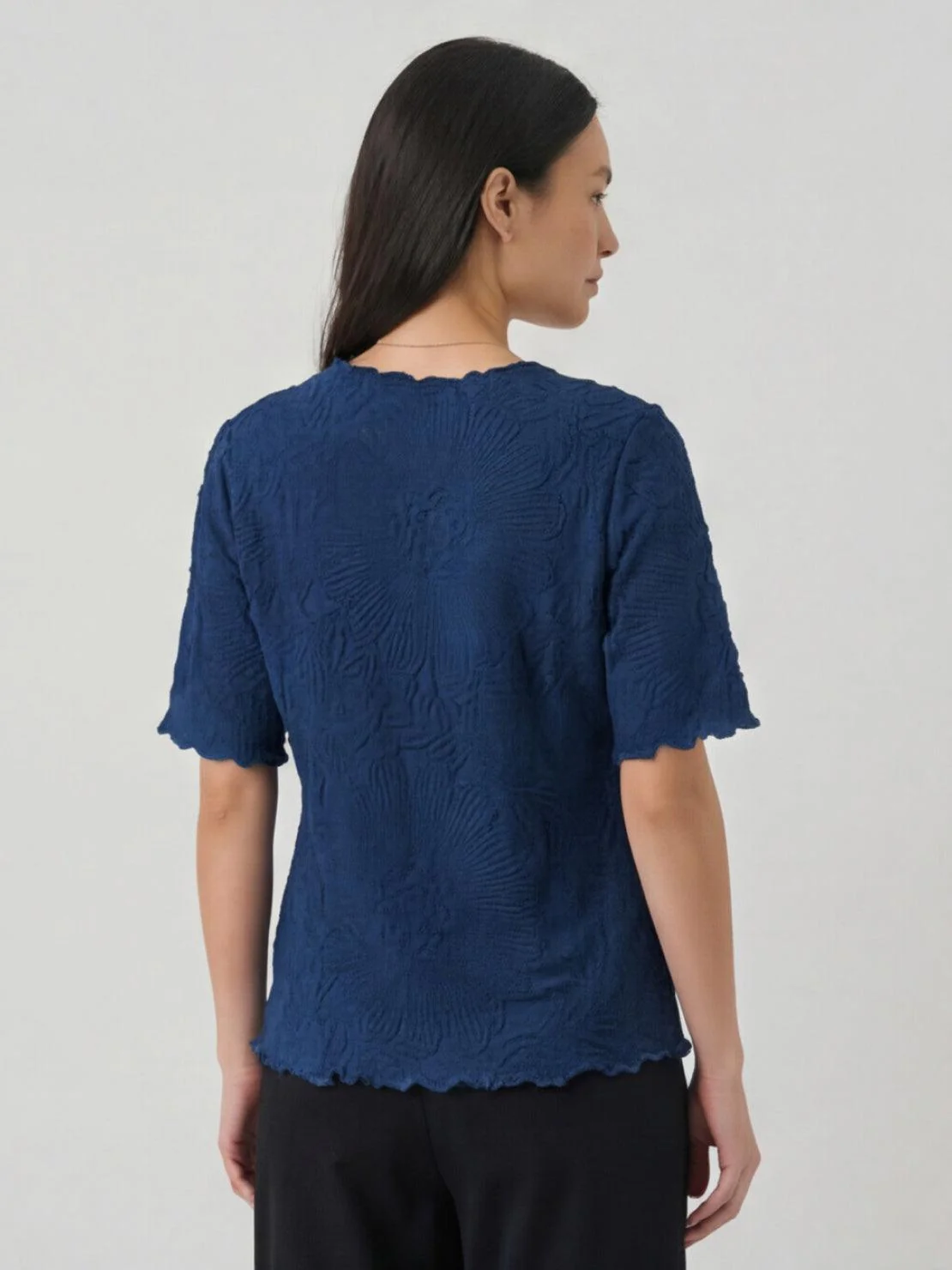 Floral Jacquard Pleated Top - Image 10