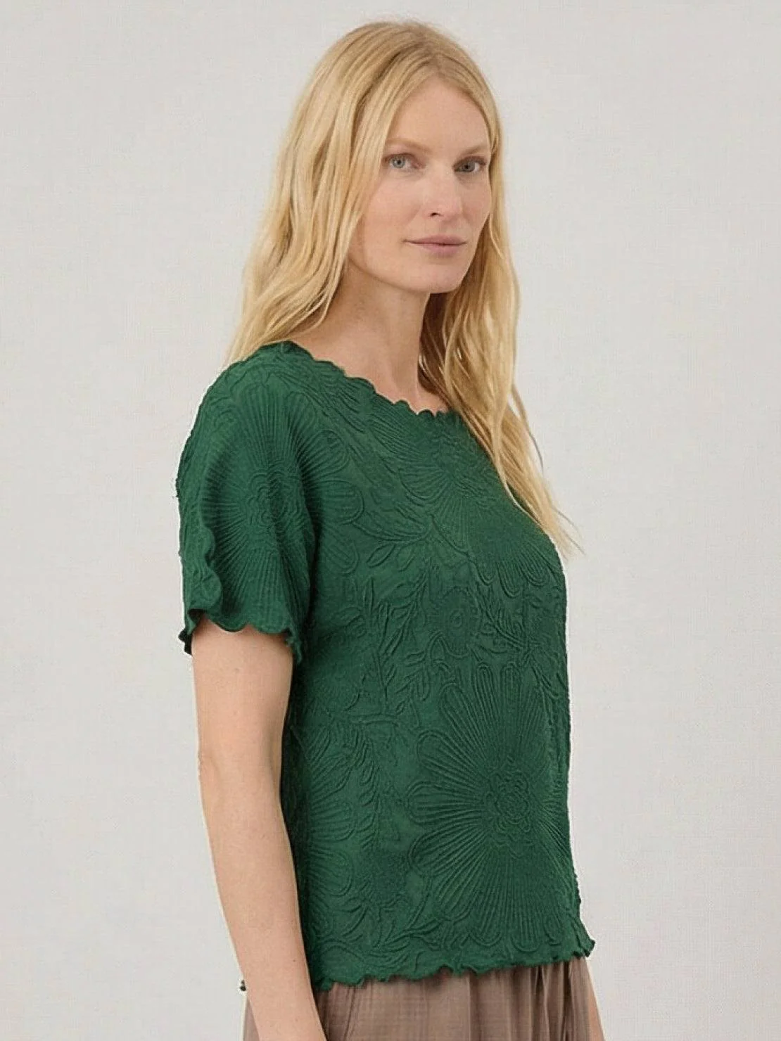 Floral Jacquard Pleated Top - Image 15