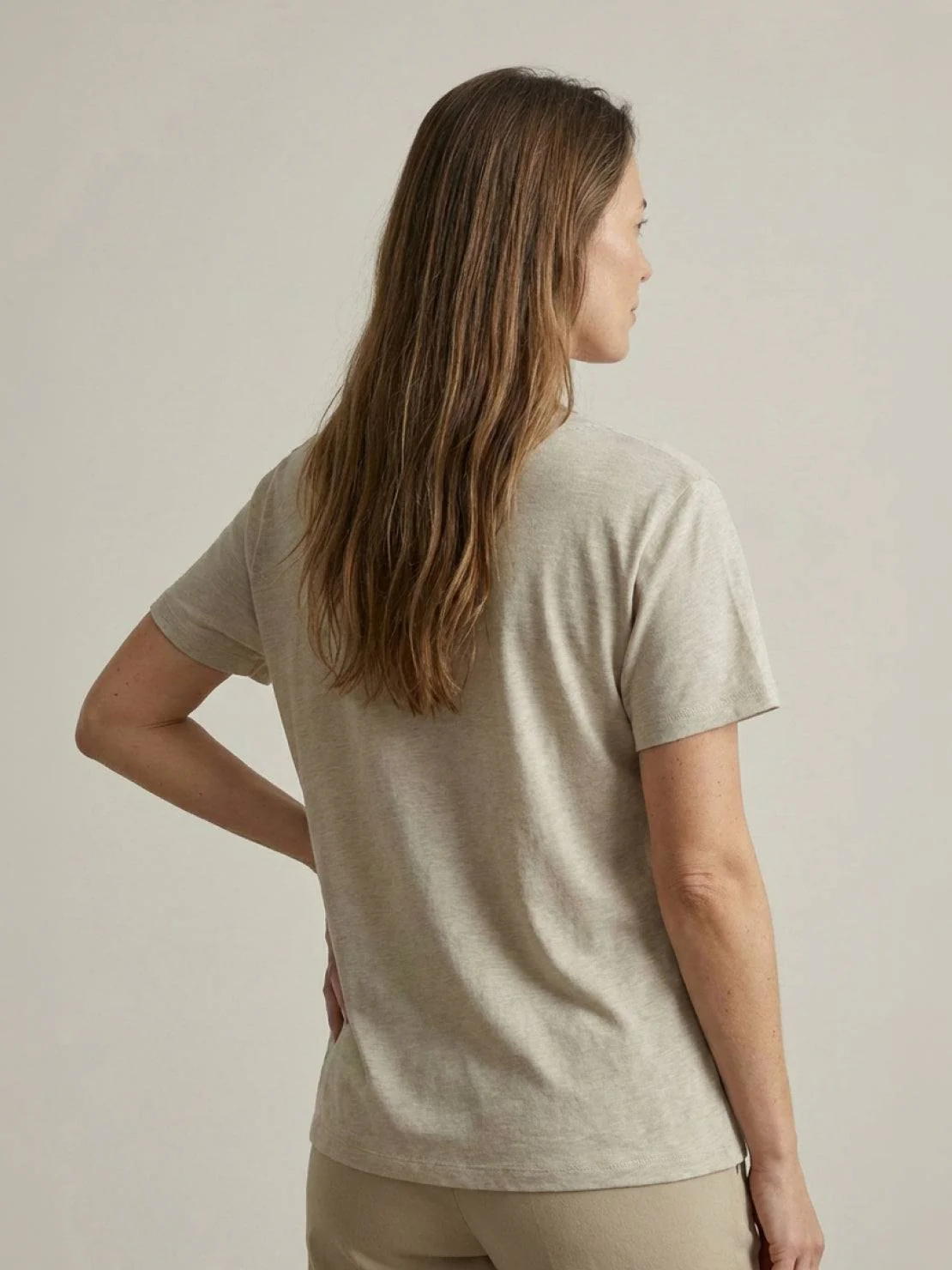 Linen-Bamboo V-Neck Tee - Image 23