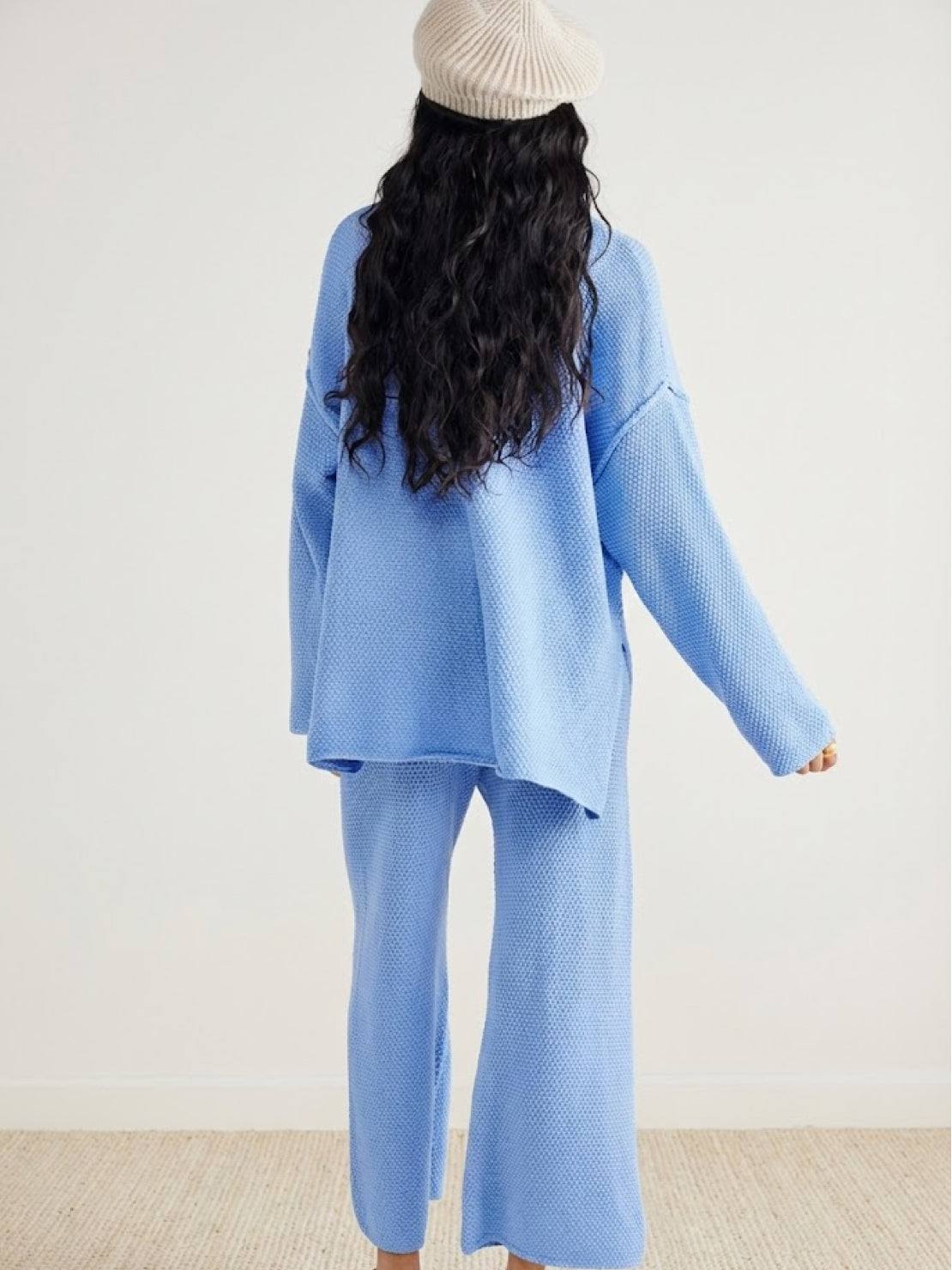 Multi-Weather Comfort: Two-Piece Oversized Set - Image 9