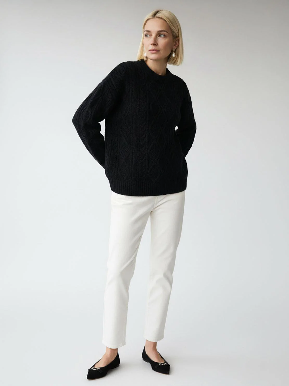 Oversized Cable-Knit Crewneck Sweater - Image 15