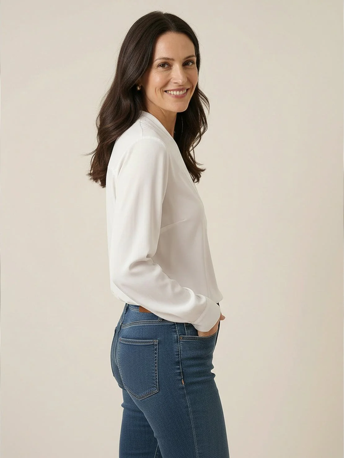 Pleated V-Neck Long-Sleeve - Image 32