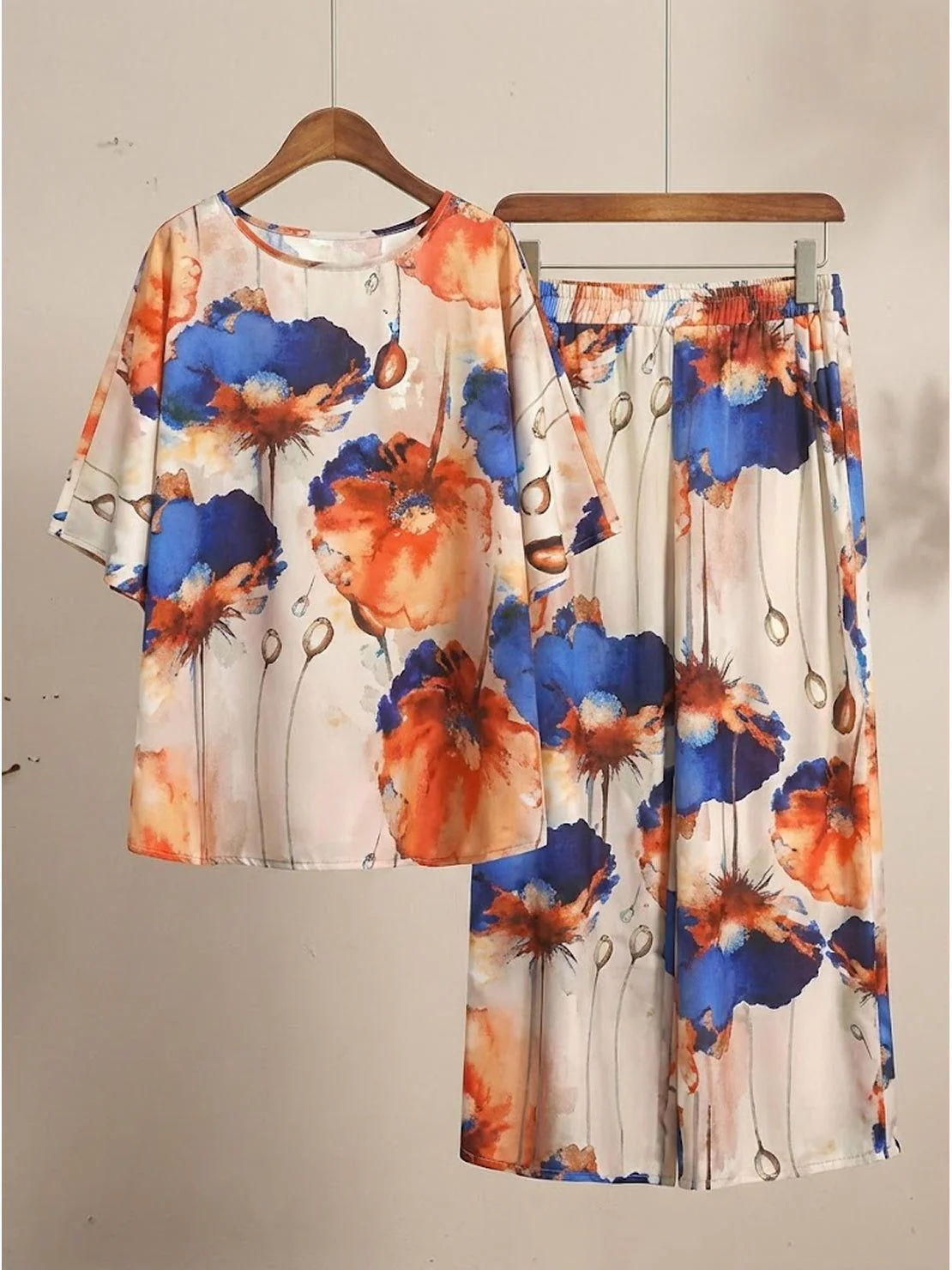 Plus Size Vibrant Floral Matching Set - Image 17
