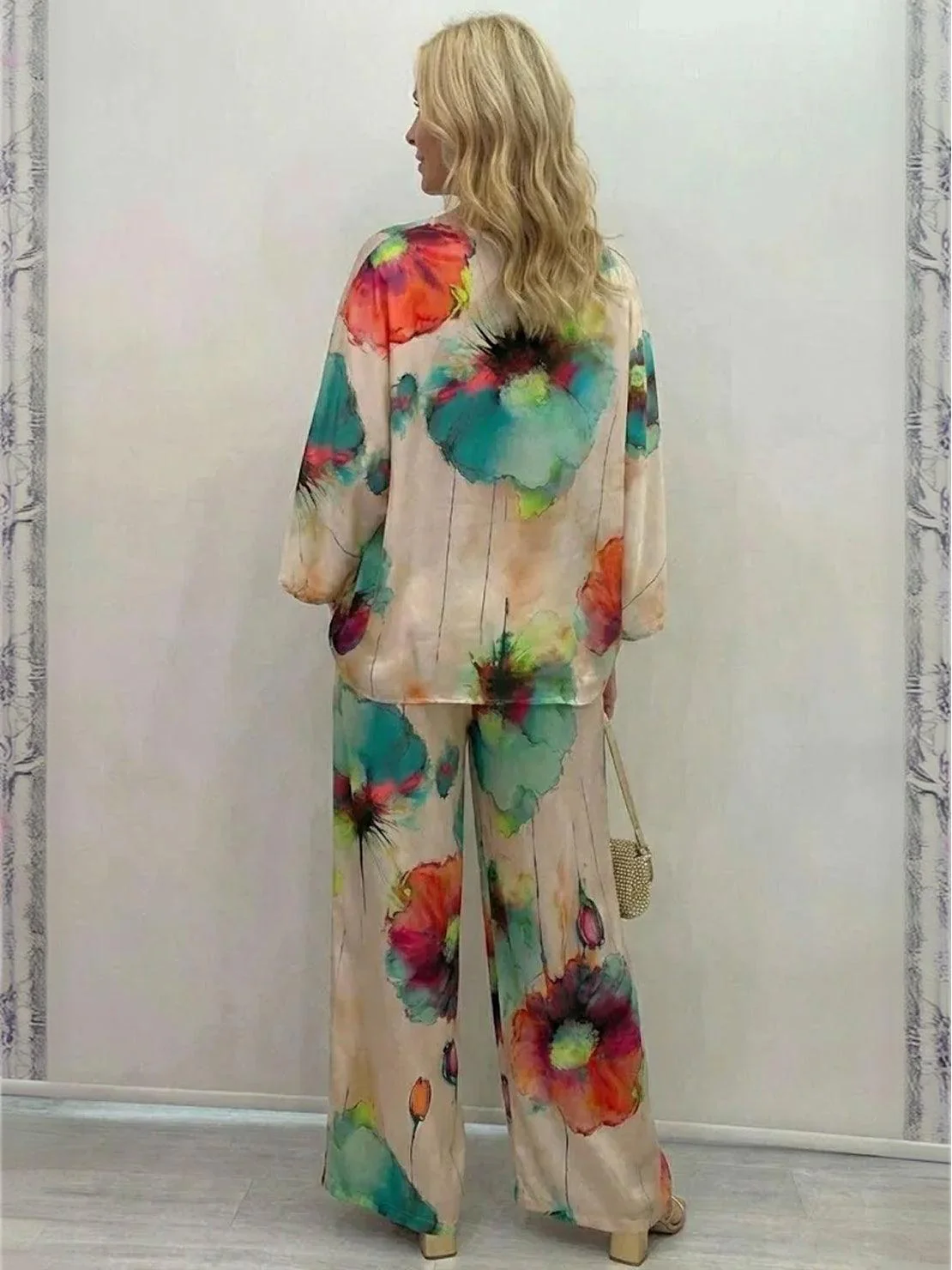 Plus Size Vibrant Floral Matching Set - Image 24