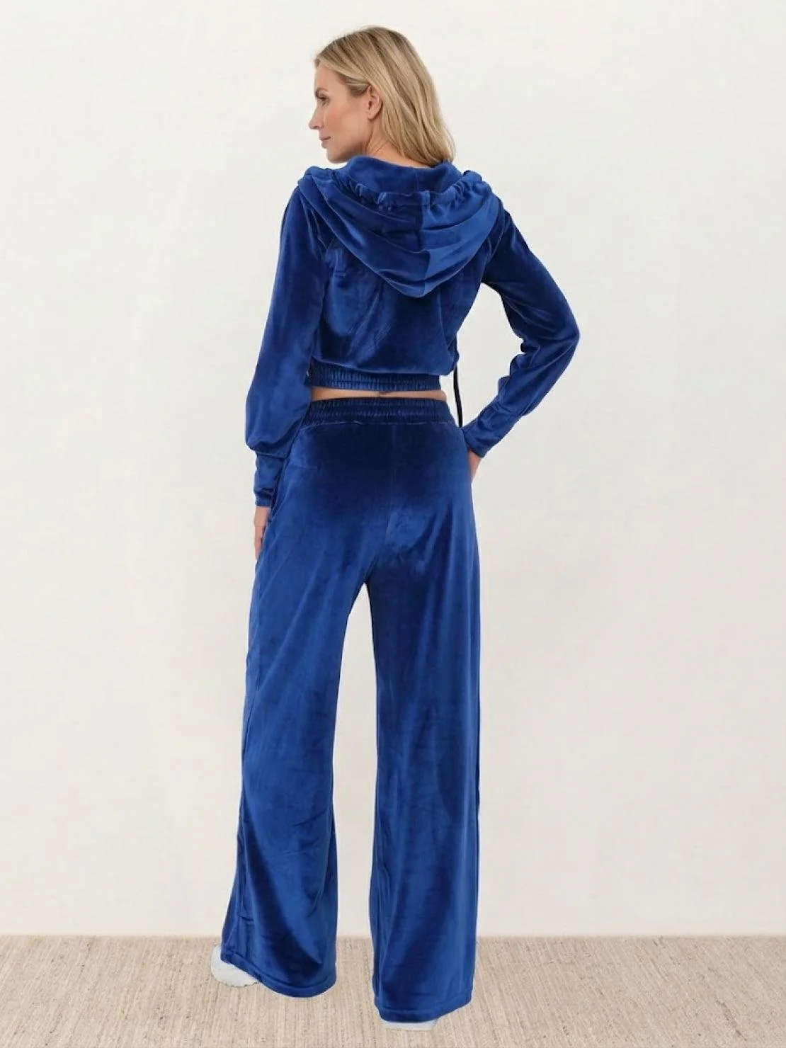 Pure Velour Tracksuit - Image 22