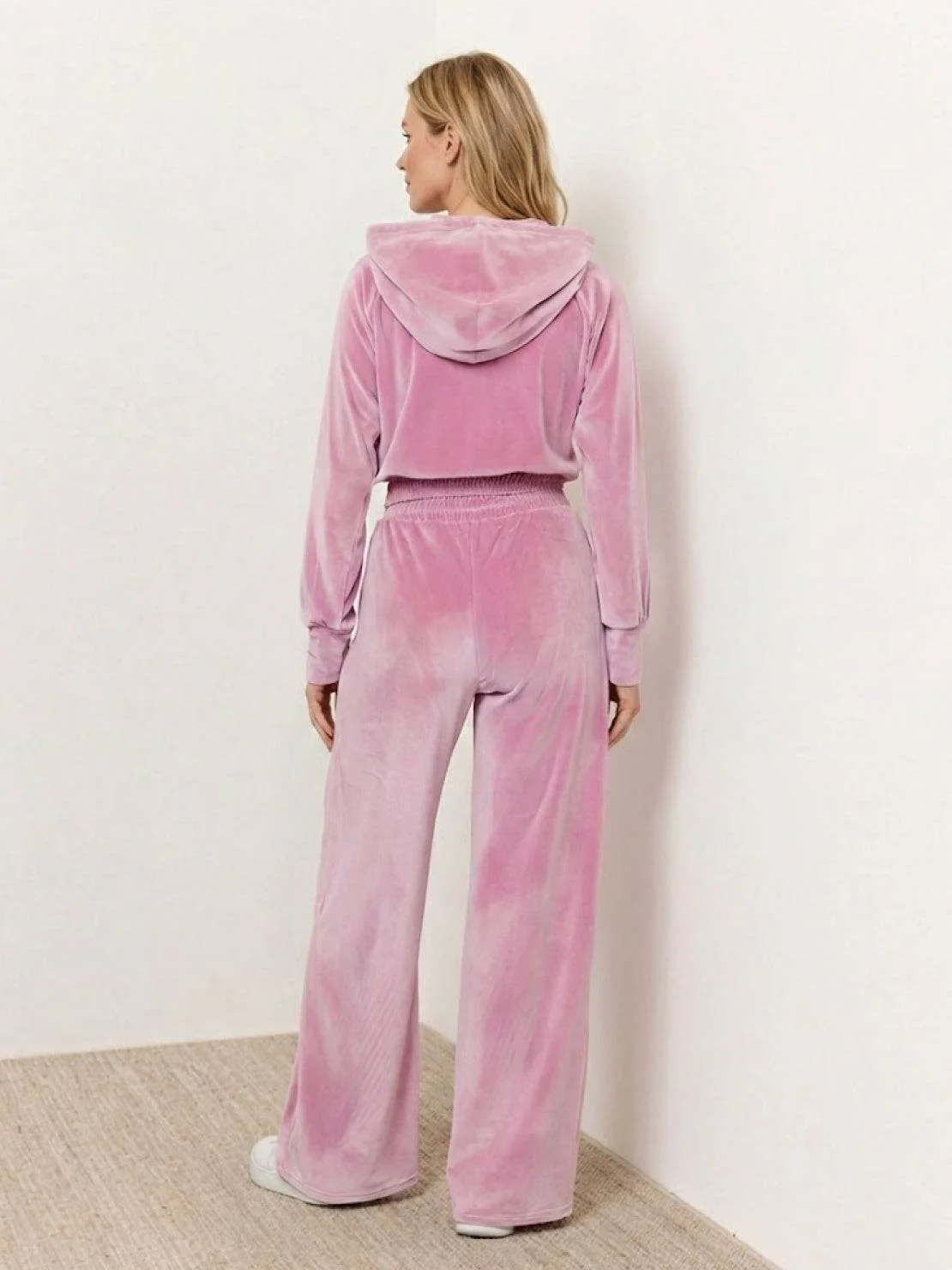 Pure Velour Tracksuit - Image 40