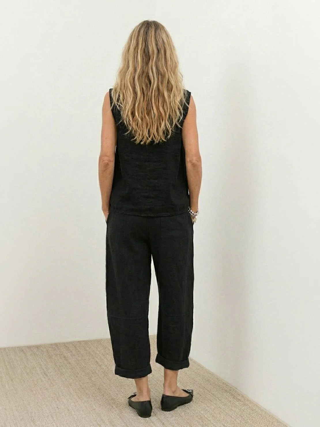 Textured Finish Sleeveless Two-Piece Set - Image 14