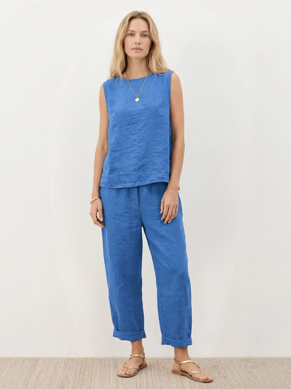 Textured Finish Sleeveless Two-Piece Set - Image 16