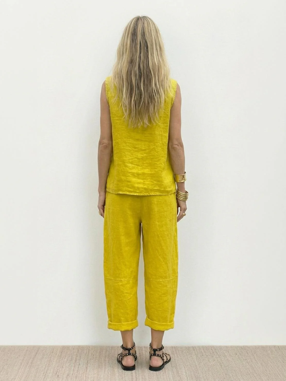 Textured Finish Sleeveless Two-Piece Set - Image 29