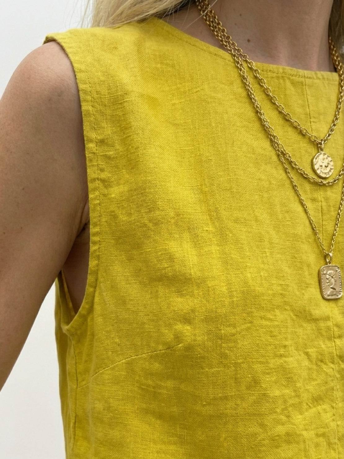 Textured Finish Sleeveless Two-Piece Set - Image 30