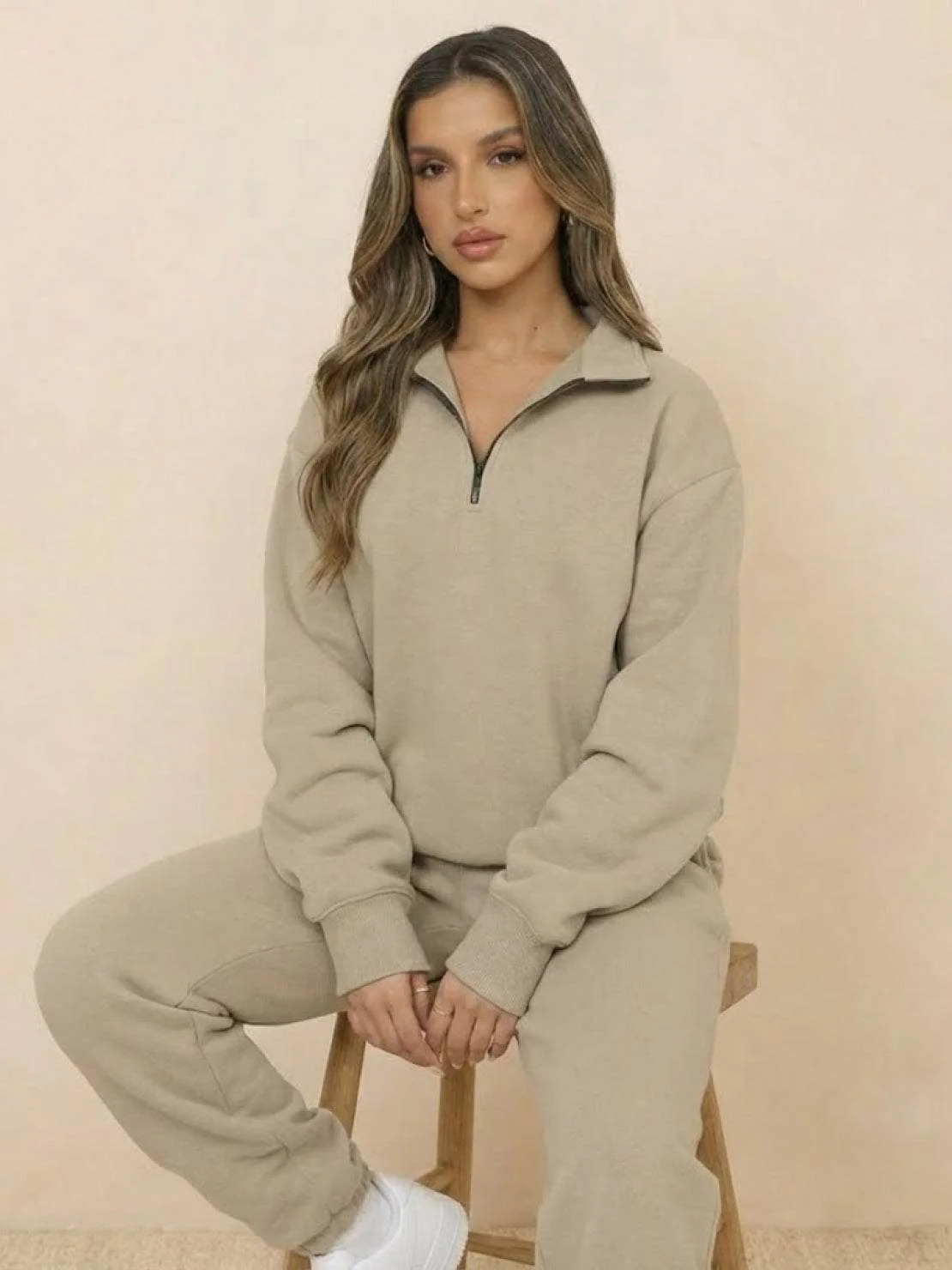 Ultra-Soft and Comfy Co-ord Tracksuit Set - Image 10