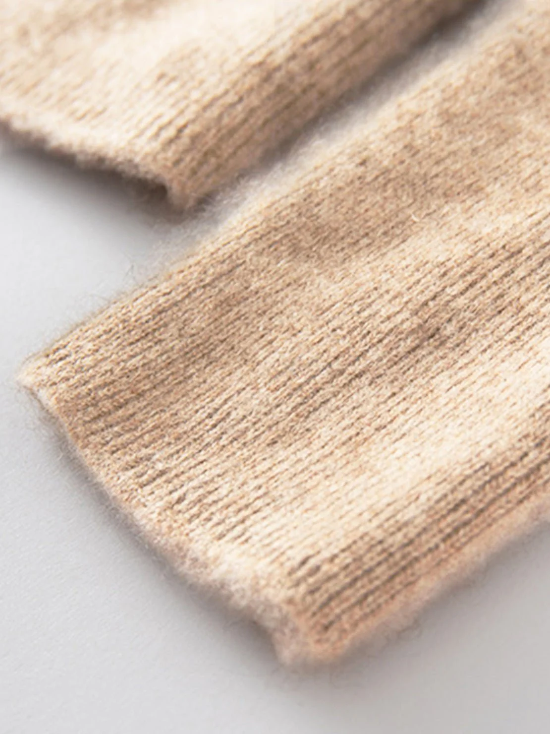 Wool-Cashmere Round Neck Pullover - Image 11