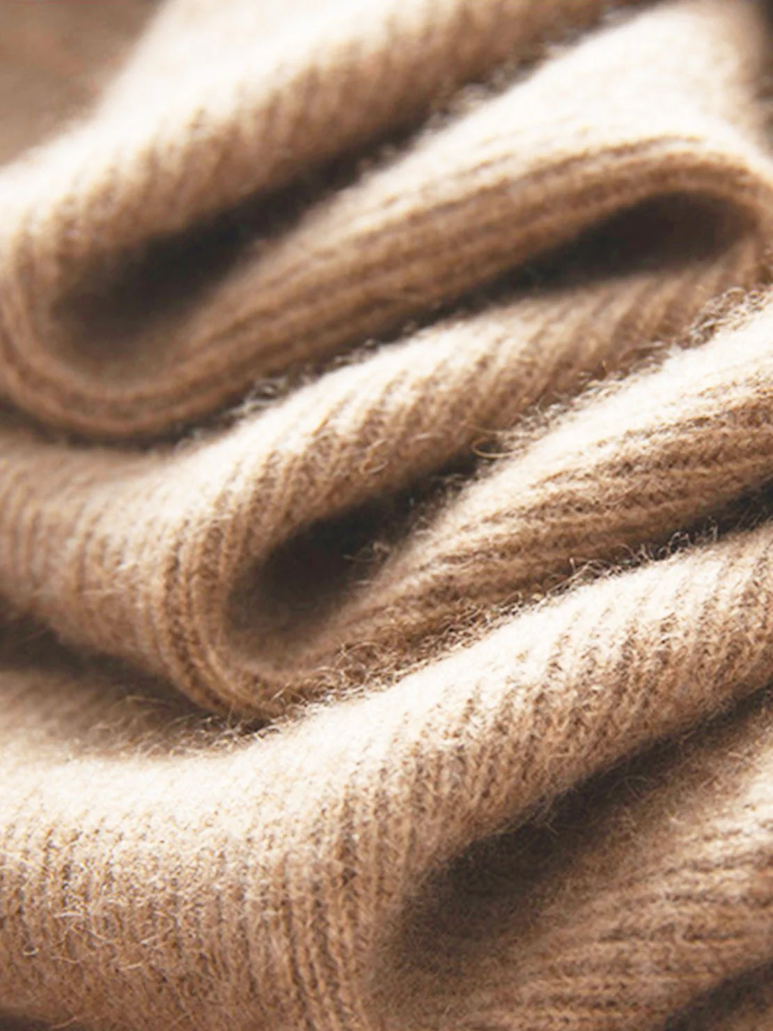 Wool-Cashmere Round Neck Pullover - Image 12